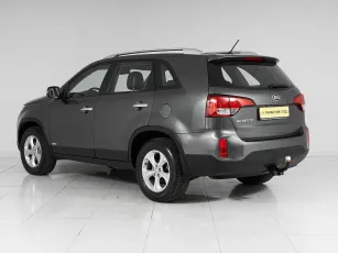 Kia  4