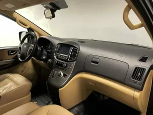 Hyundai  7
