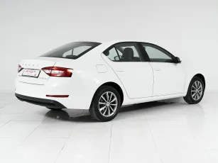 Skoda  6