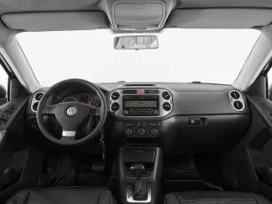 Volkswagen  8