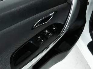 Kia  10