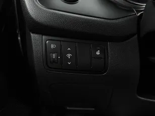 Kia  12