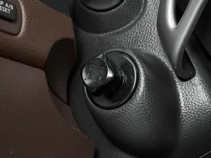 Infiniti  16