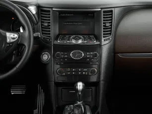 Infiniti  18