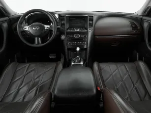 Infiniti  8