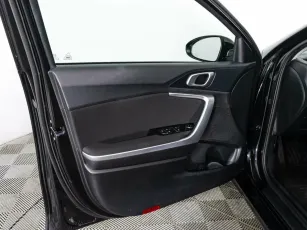 Kia  21