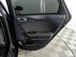 Kia  24