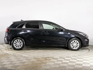 Kia  4