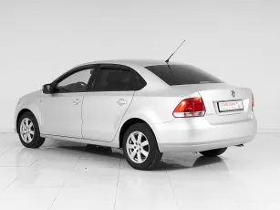 Volkswagen  4