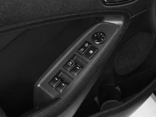 Kia  11