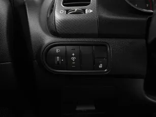 Kia  12