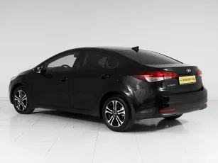 Kia  4