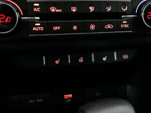 Kia  12