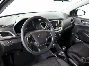 Hyundai  10
