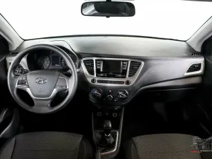 Hyundai  9