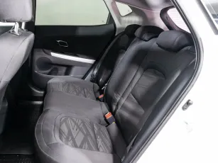 Kia  11