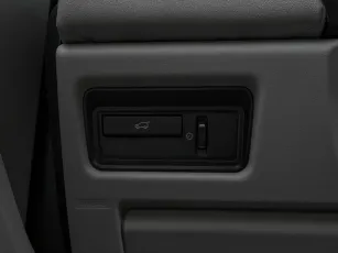 Land Rover  16