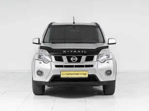 Nissan  2