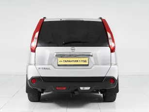 Nissan  5