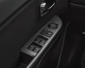 Kia  10