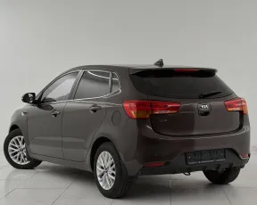 Kia  4