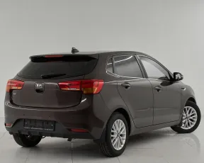 Kia  6