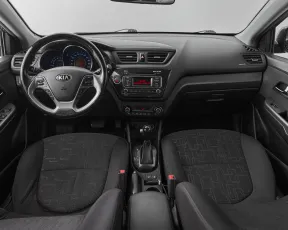 Kia  8