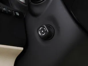 Lexus  13