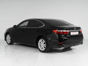 Lexus  4