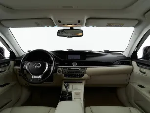 Lexus  7