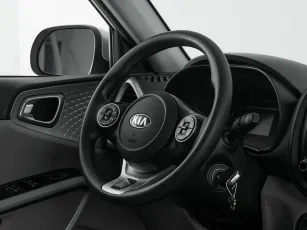 Kia  10