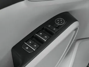 Kia  11