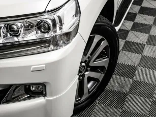 Toyota  5