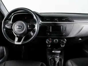 Kia  10
