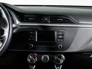 Kia  11