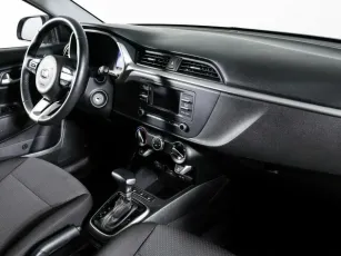 Kia  8