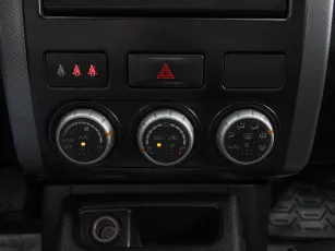Nissan  15