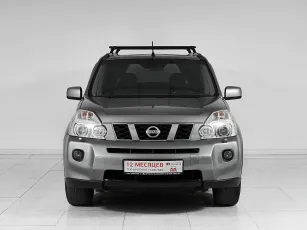 Nissan  2