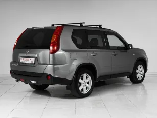 Nissan  6