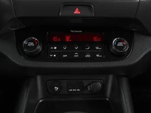 Kia  15