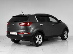 Kia  6