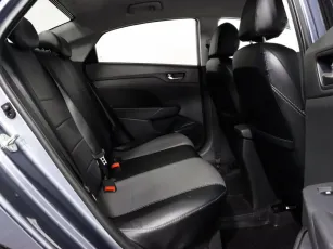 Hyundai  10