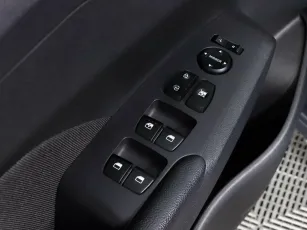 Hyundai  9
