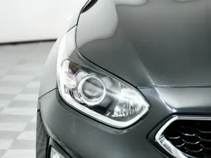 Kia  7