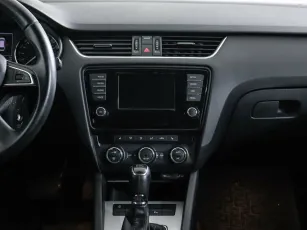 Skoda  8