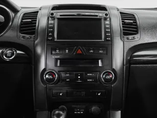 Kia  16