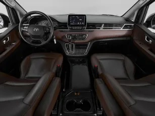 Hyundai  8