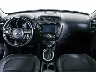Kia  11