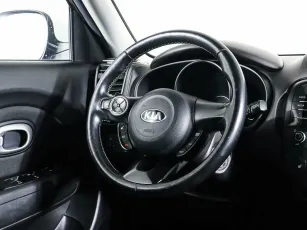 Kia  12