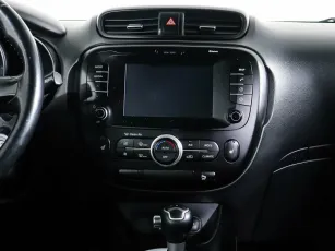Kia  13
